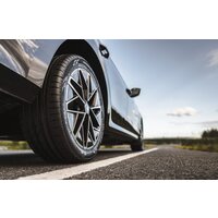 Ikon Nordman SZ2 235/45R17 97W Image #9