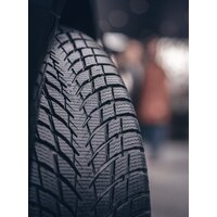 Nokian Tyres WR Snowproof P 235/45R17 97V Image #7