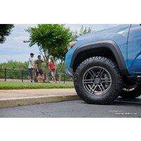 Maxxis RAZR AT 265/70R16  112T Image #5